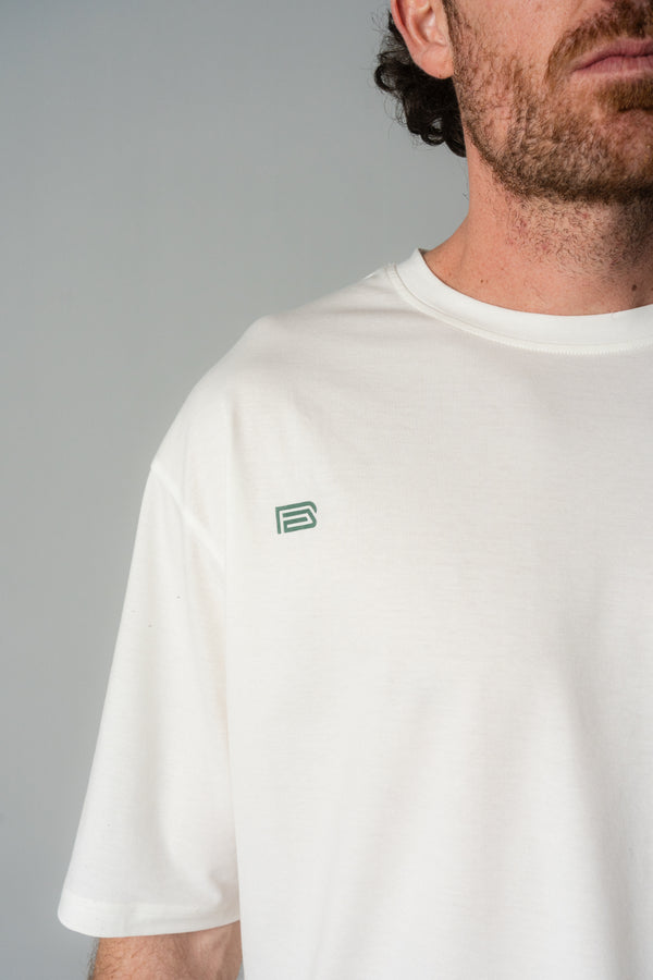 Reverse logo training man tee